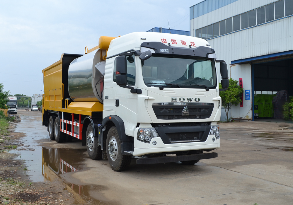 重汽豪沃前四后八（10+14）同步碎石封層車